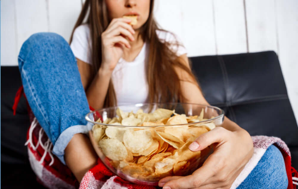4 Ways to Stop Emotional Eating in its Tracks