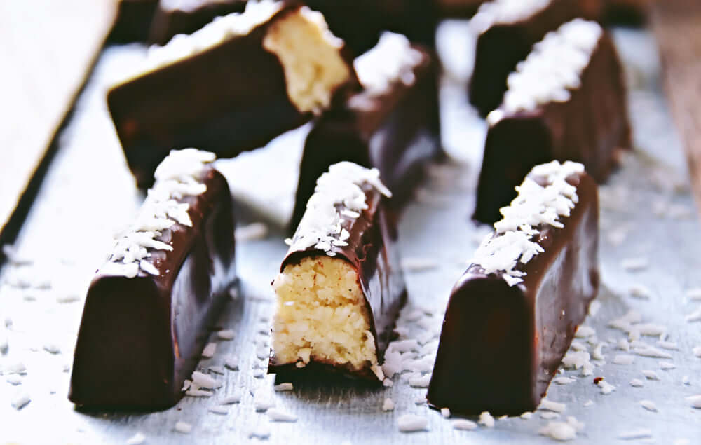 A Healthy Almond Joy Recipe to Satisfy That Chocolate Craving